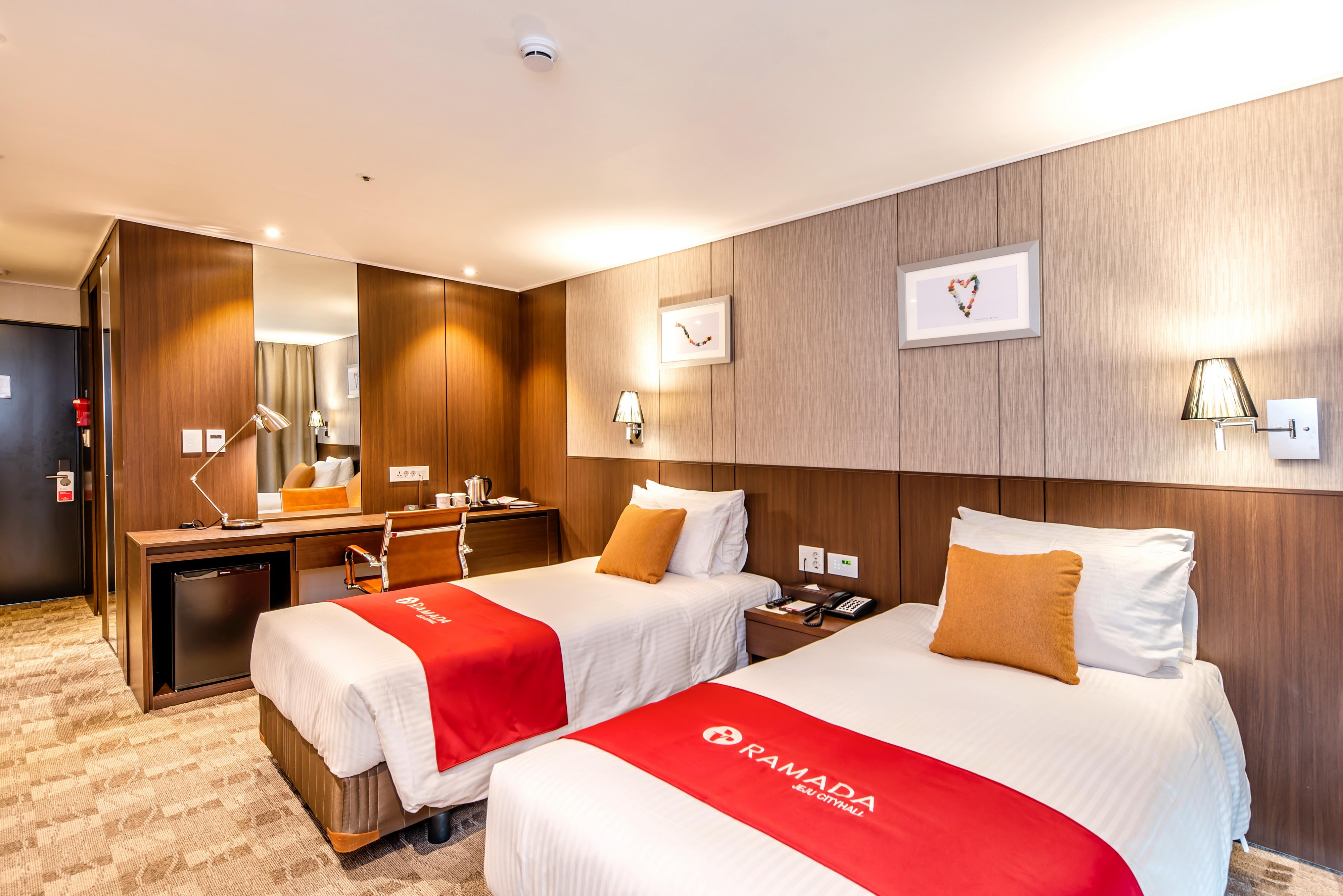 Ramada By Wyndham Jeju City Hall Εξωτερικό φωτογραφία
