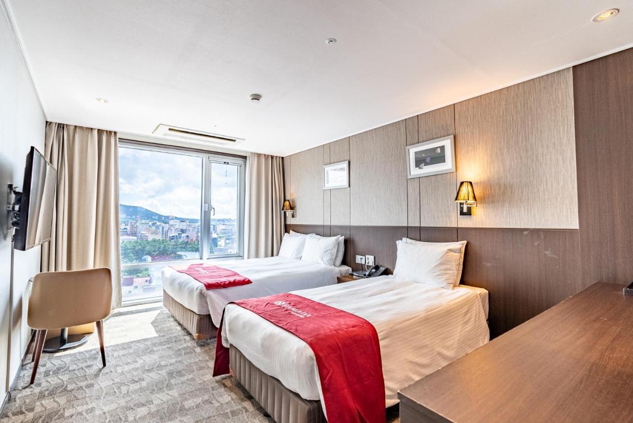 Ramada By Wyndham Jeju City Hall Εξωτερικό φωτογραφία