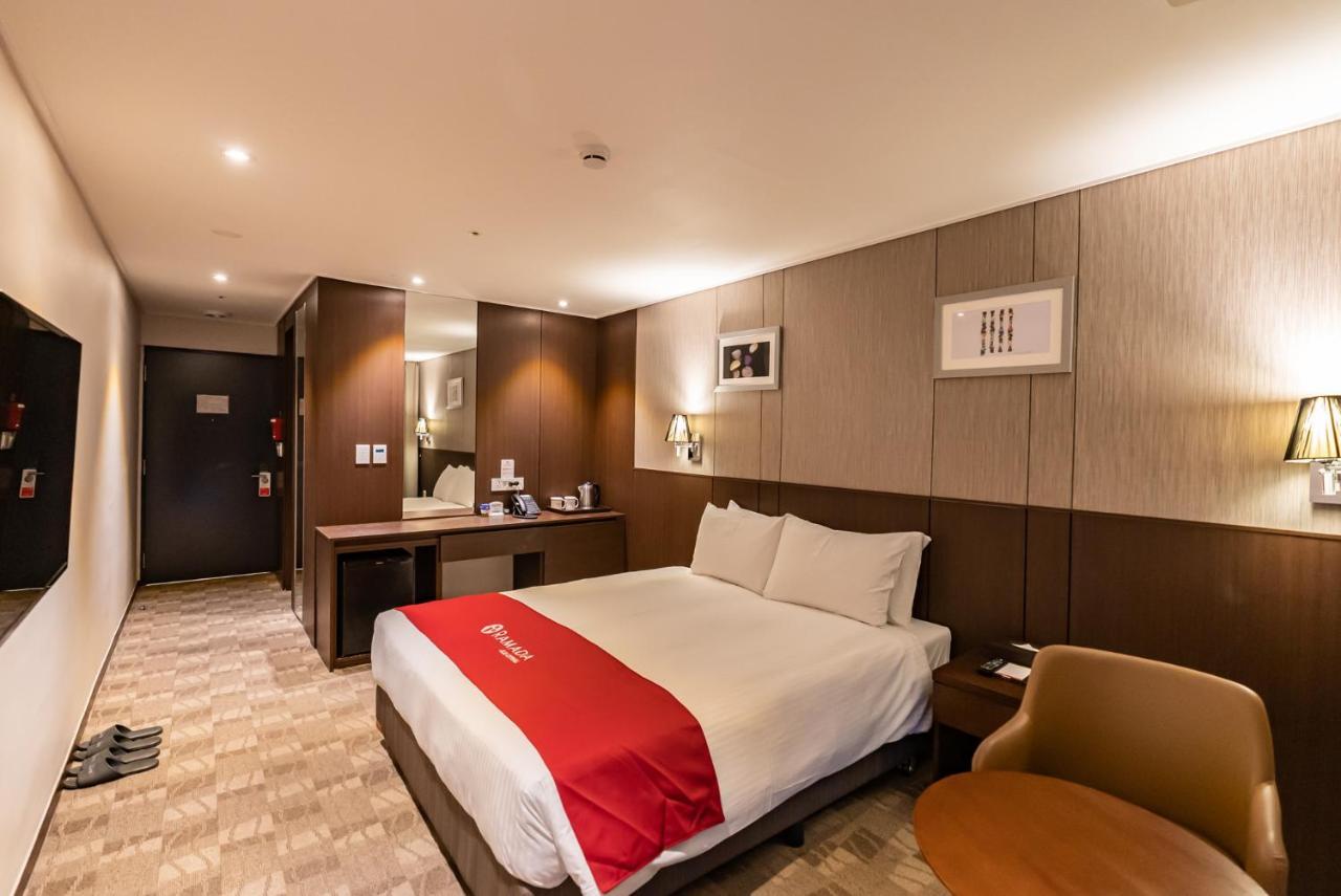 Ramada By Wyndham Jeju City Hall Εξωτερικό φωτογραφία
