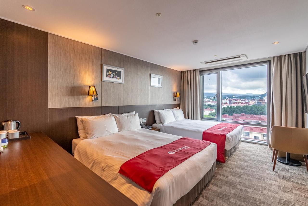 Ramada By Wyndham Jeju City Hall Εξωτερικό φωτογραφία
