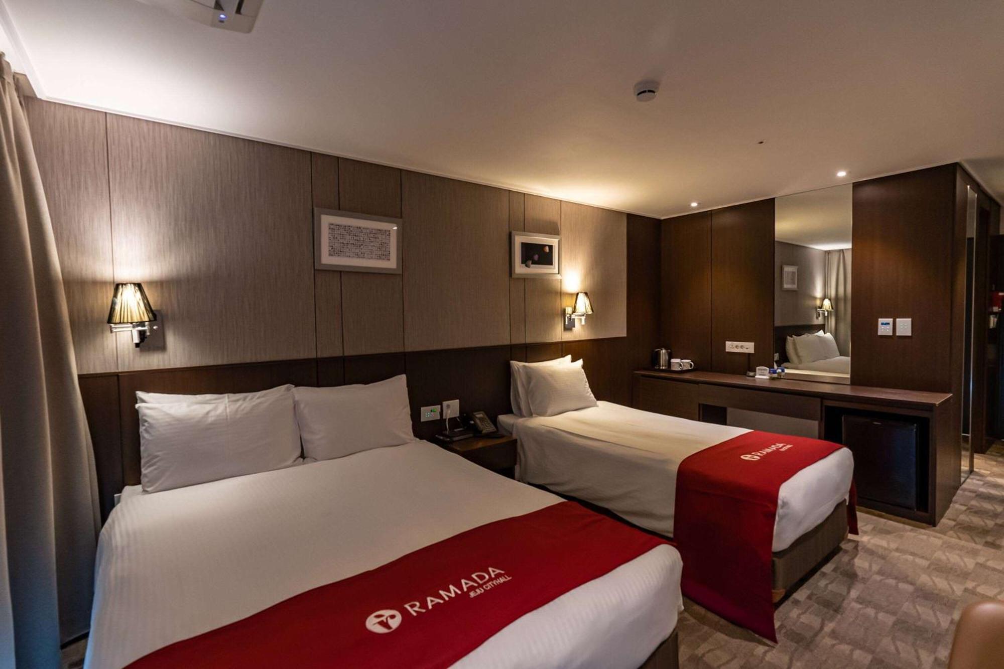 Ramada By Wyndham Jeju City Hall Εξωτερικό φωτογραφία