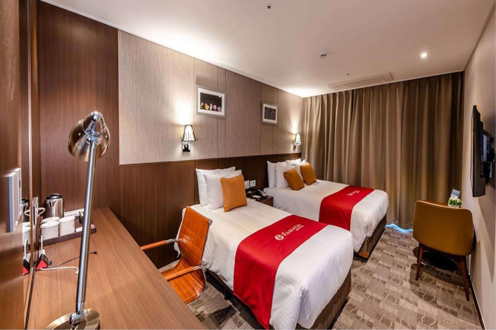 Ramada By Wyndham Jeju City Hall Εξωτερικό φωτογραφία
