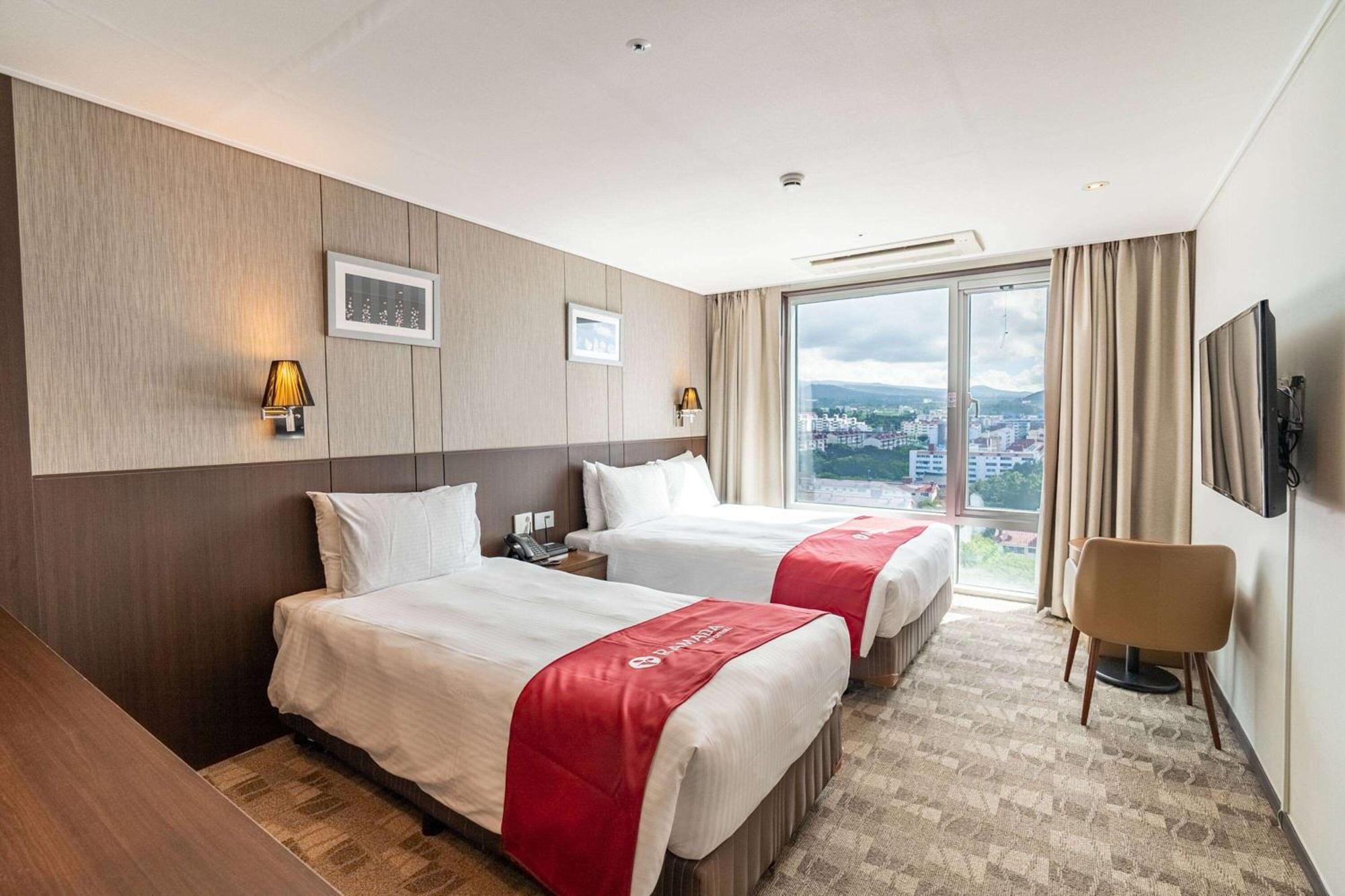 Ramada By Wyndham Jeju City Hall Εξωτερικό φωτογραφία