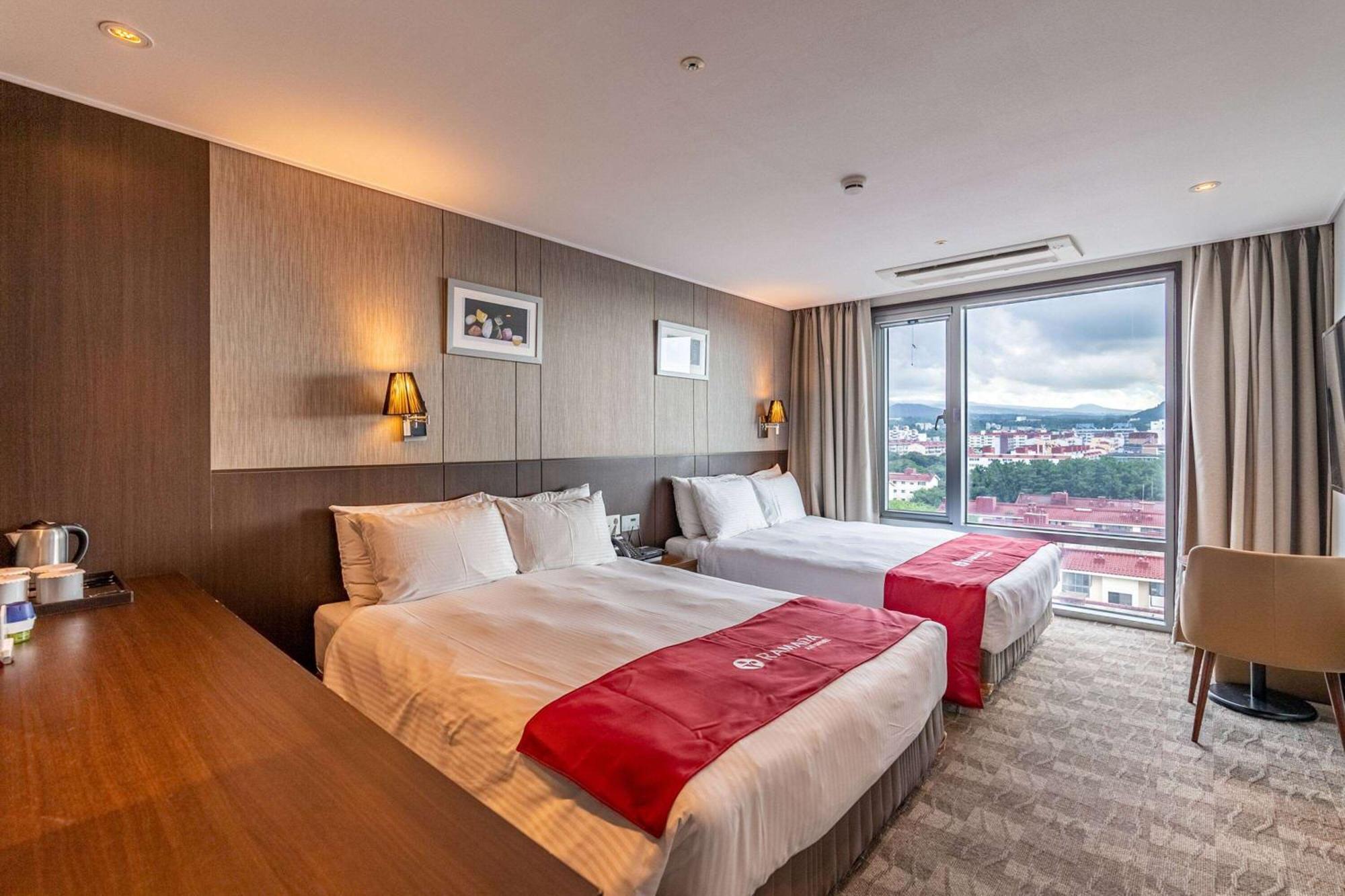Ramada By Wyndham Jeju City Hall Εξωτερικό φωτογραφία